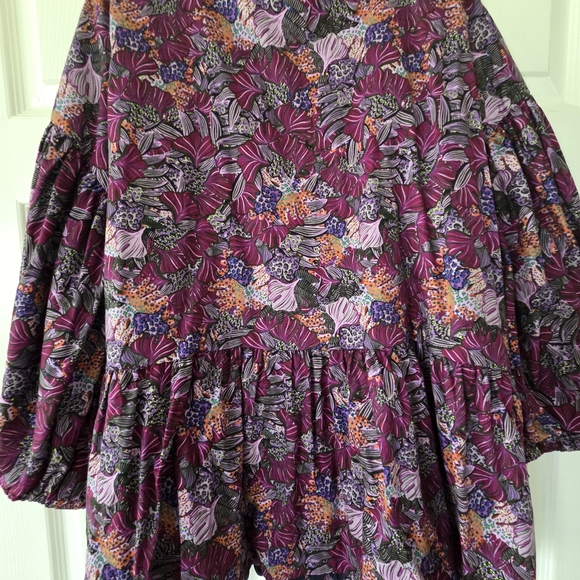 Floral V-Neck Blouse with Puff Sleeves - Picture 4 of 4